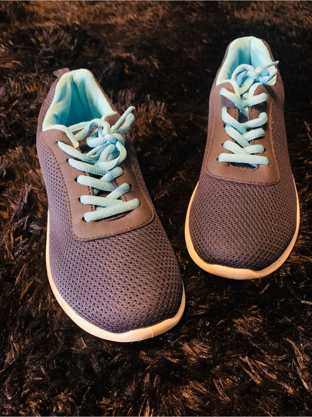 Women’s Navy Athletic Sneakers with Aqua Laces Never Worn Size 8
